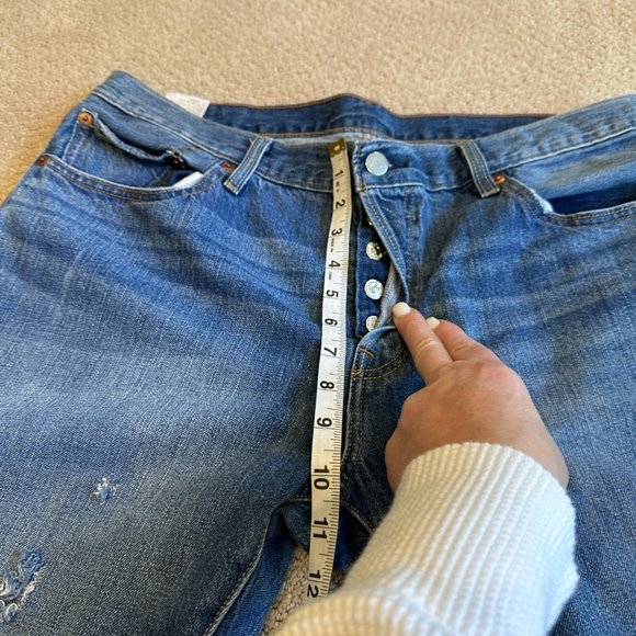 Levi's Jeans 501 CT Crop Taper Boyfriend Button Fly Boho Distress Artsy Size 32 - Picture 6 of 12